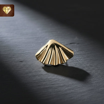 Gold Seashell Fan Stud Earrings – Nature-Inspired Minimalist Jewelry