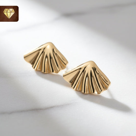 Gold-plated seashell fan stud earrings – minimalist ocean-inspired jewelry for women